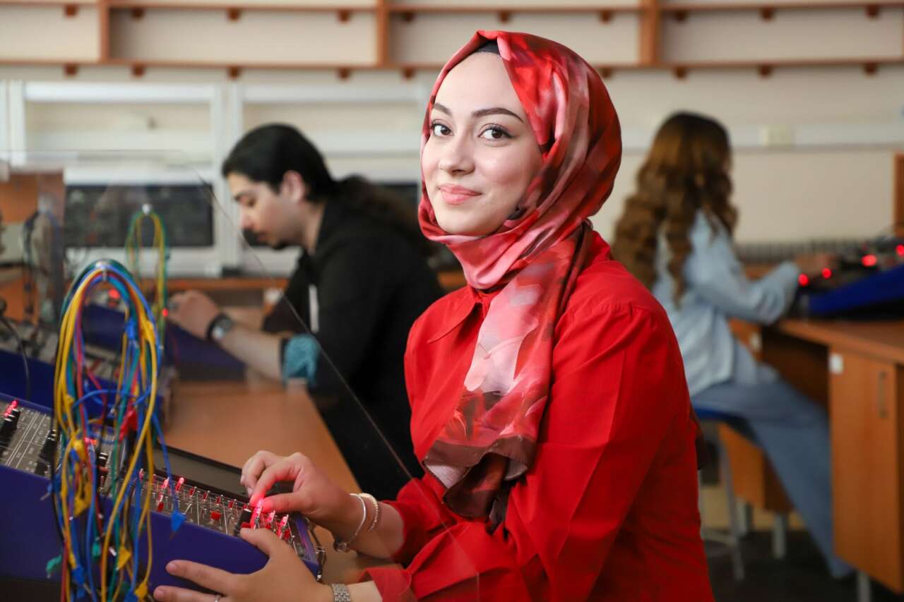 Konya'da üniversite arayanlar dikkat! Hem kendi pisti var hem %30 bursu 16